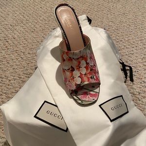 Gucci Shanghai soft blooms mules 39.5